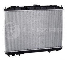 Радиатор охлаждения X-Trail T30 (01-) МКПП (LRc 14H8) Luzar