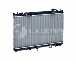 Радиатор охлаждения Toyota Camry (01-) AT (LRc 19180) Luzar